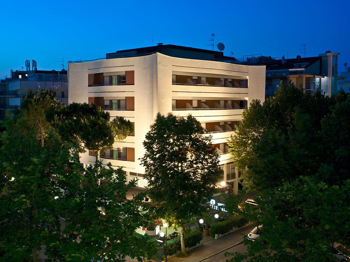 Hotel Caravelle Cesenatico Exterior photo